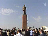 The monument to Ahmat Kadirov is unveiled.